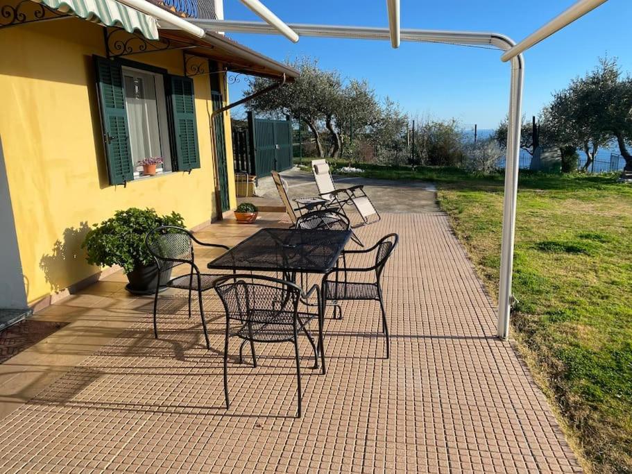 Villa Casa Vista Mare - Superb Garden And Parking Included Imperia Exterior foto