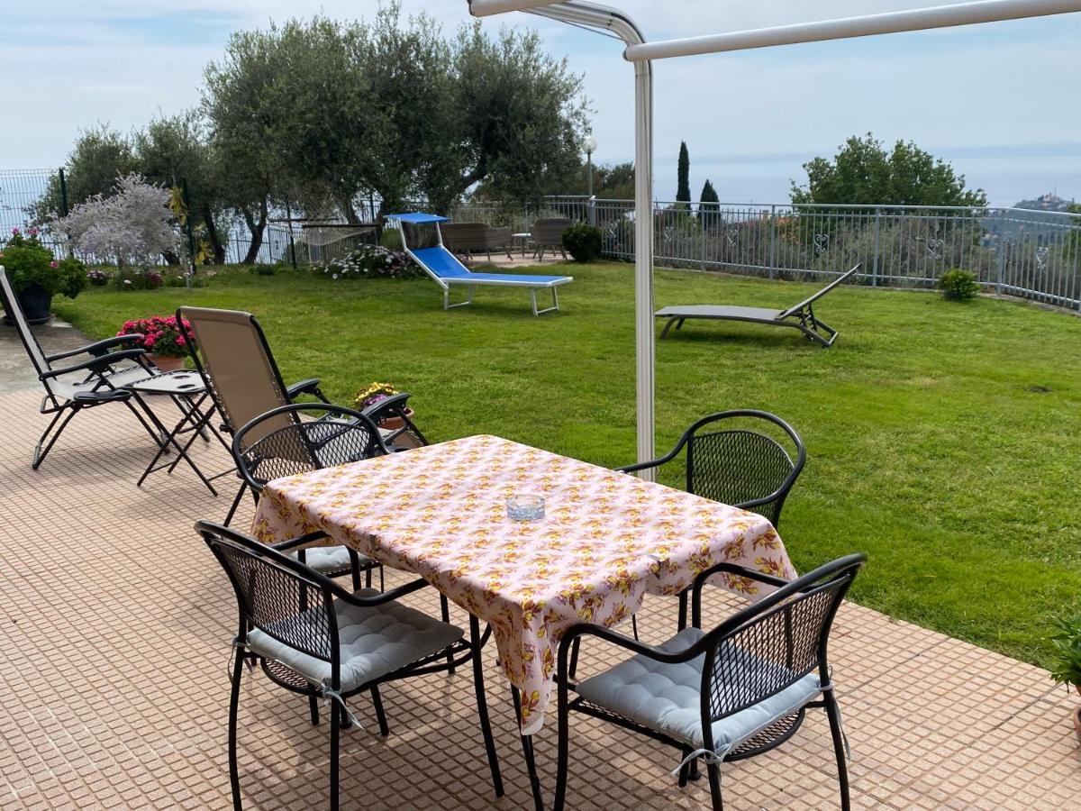 Villa Casa Vista Mare - Superb Garden And Parking Included Imperia Exterior foto