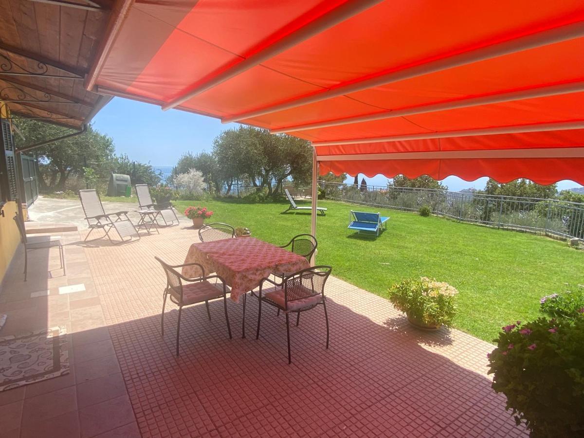 Villa Casa Vista Mare - Superb Garden And Parking Included Imperia Exterior foto