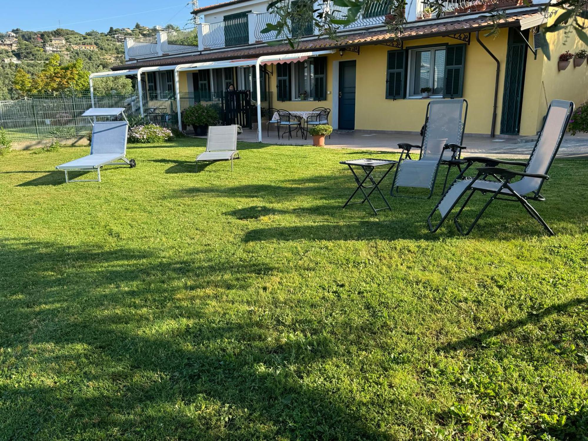 Villa Casa Vista Mare - Superb Garden And Parking Included Imperia Exterior foto